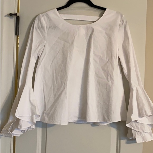 Kendall and Kylie White top - Picture 1 of 2